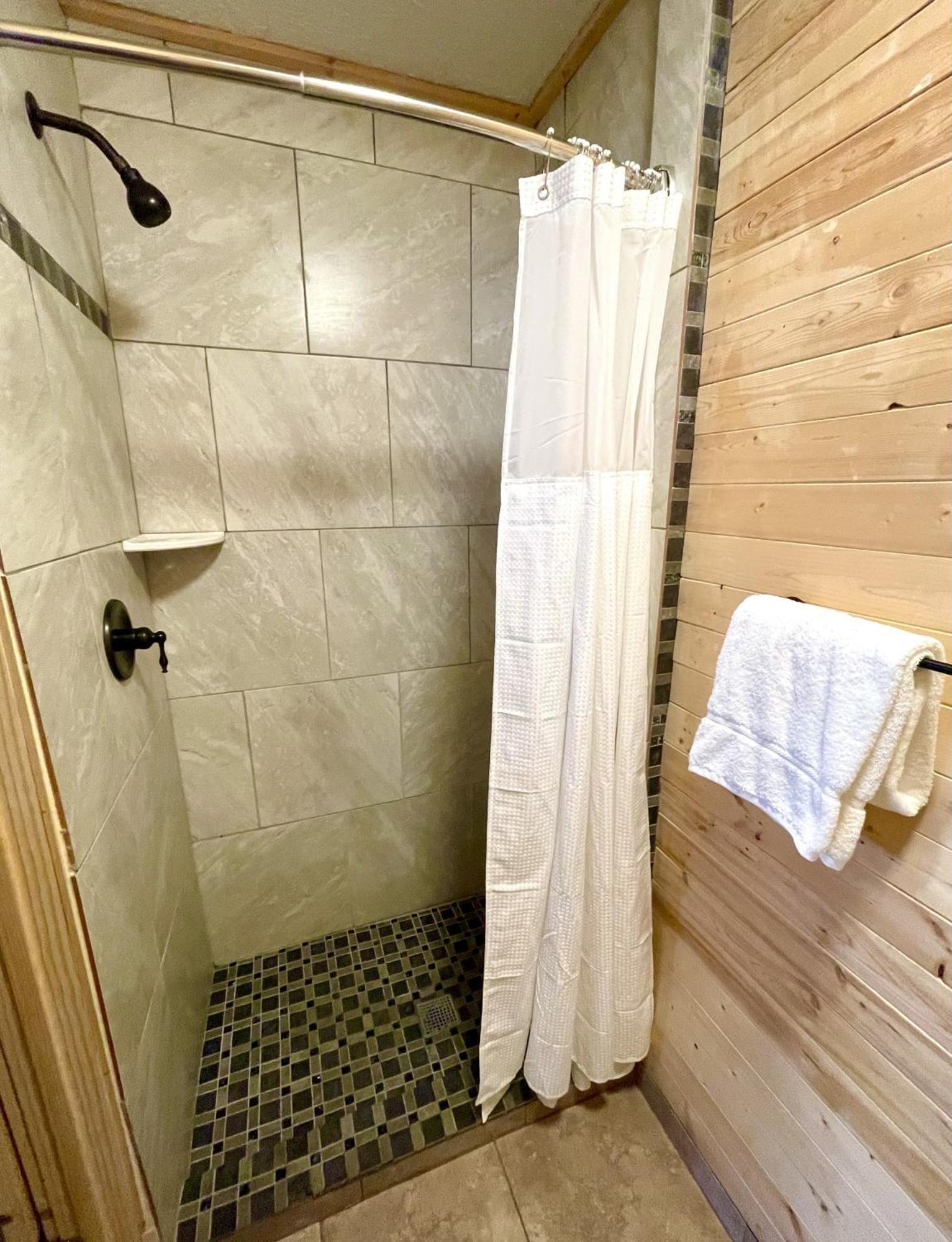 The Idaho Lodge & Rv Park ボナーズ・フェリー エクステリア 写真